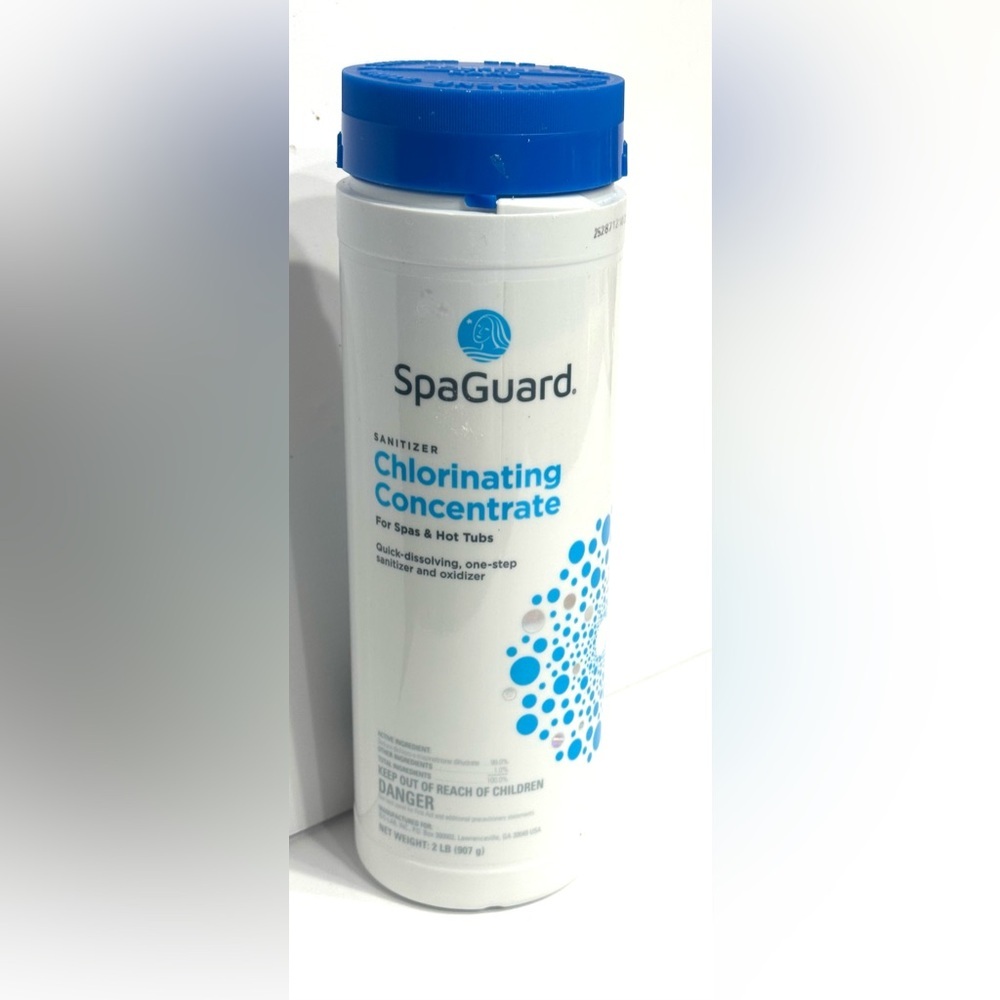 SpaGuard Spa Chlorinating Concentrate for Spas & Hot Tubs One Step Sanitizer